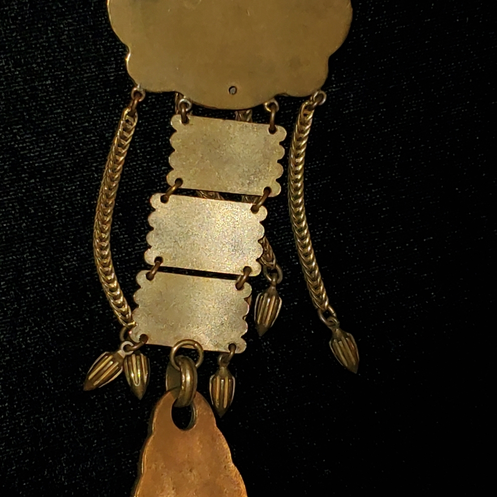 Vintage brass Etruscan Style hanging brooch - Picture 6 of 7